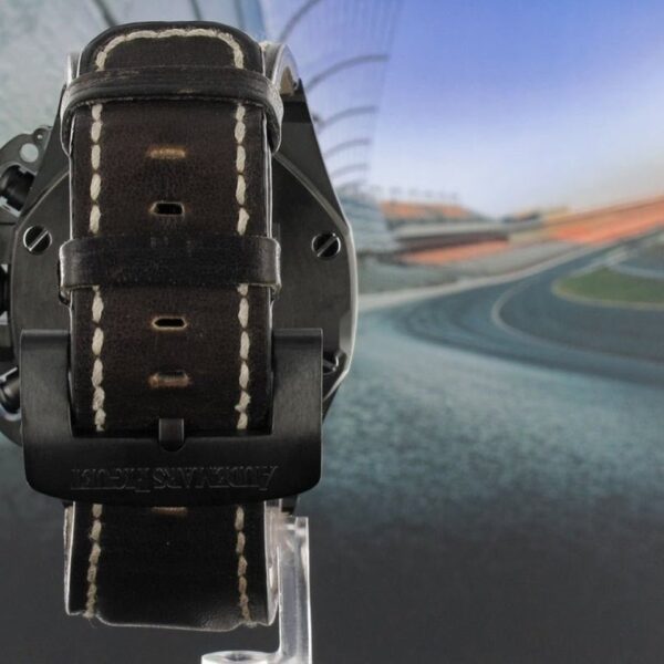 Audemars Piguet Offshore T3 DLC - Image 3